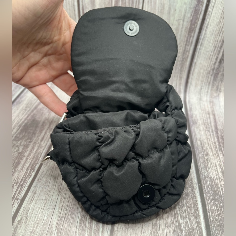 NEW Micro Mini Puffer Bag Charm Wristlet Clutch Puff Padded Quilted Black - Picture 13 of 16